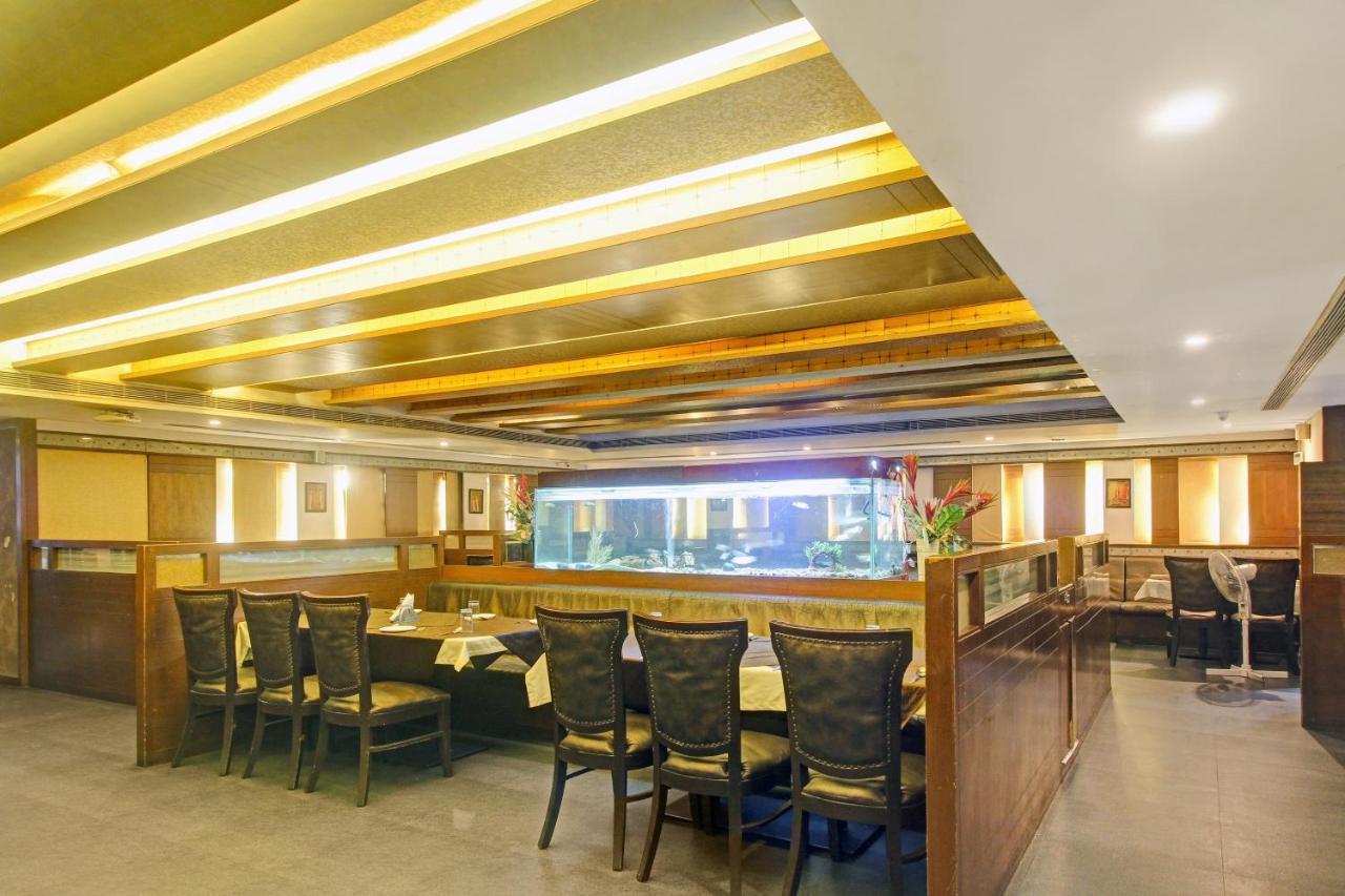 Collection O 82357 Hotel Surabhi Pride Trimulgherry Exteriör bild
